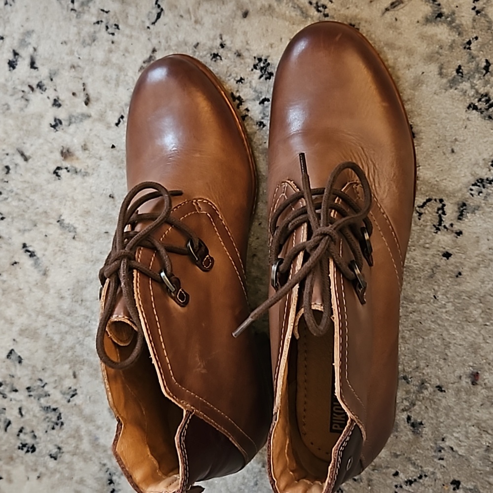 Brand new never worn booties